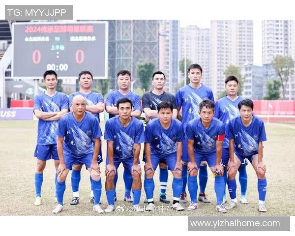 足球明星戴兔耳朵帽子引发热议网友纷纷模仿展现个性风格 足球明星戴兔耳朵帽子引发热议网友纷纷模仿展现个性风格